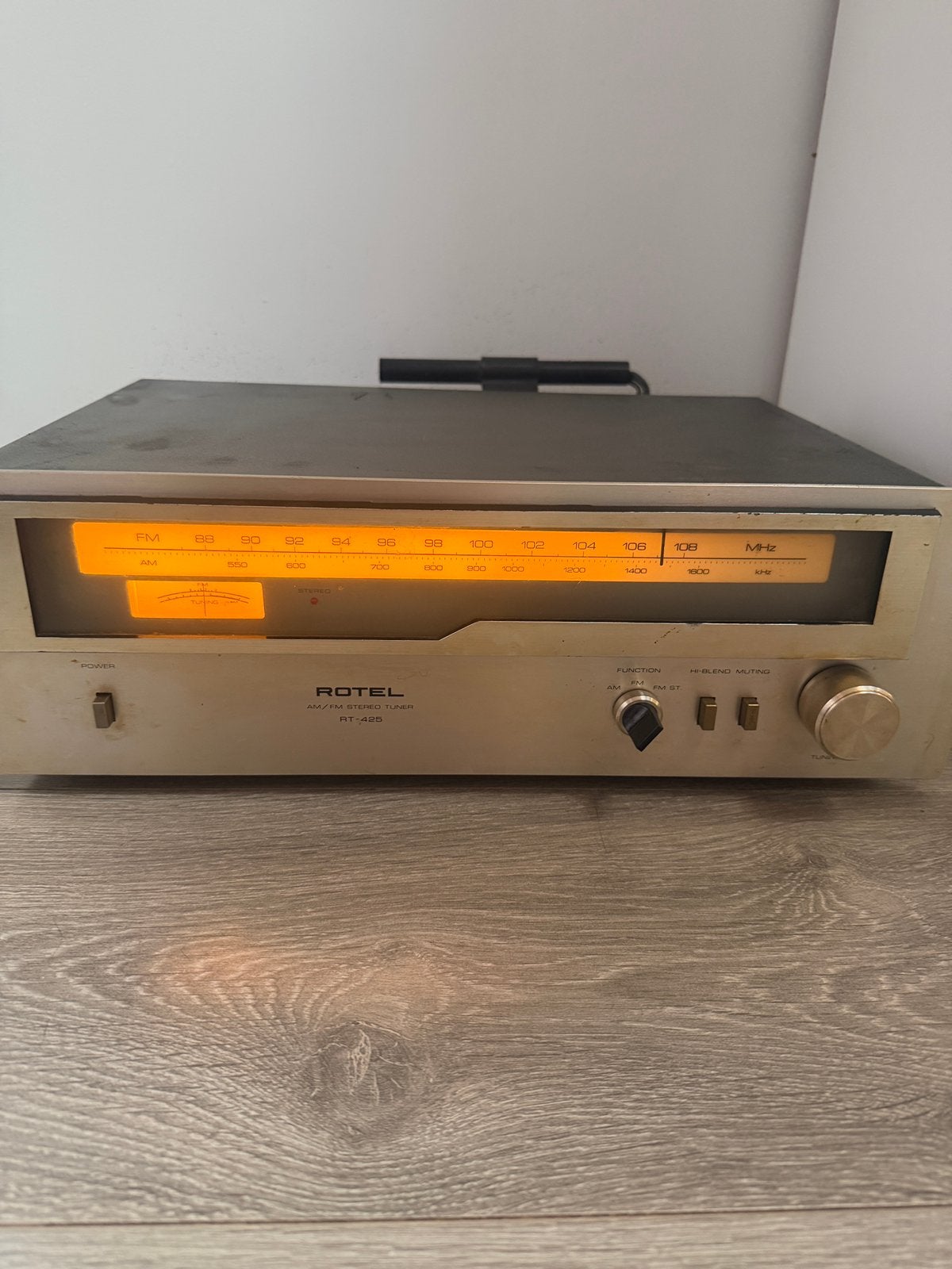 Rotel stereo, Ophalen, Gebruikt