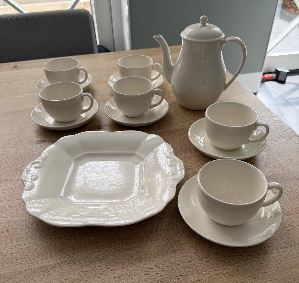 Wedgwood Queen's Ware Traditional servies, Huis en Inrichting, Keuken | Servies, Ophalen, Zo goed als nieuw, Wedgwood, Kop(pen) en/of Schotel(s)