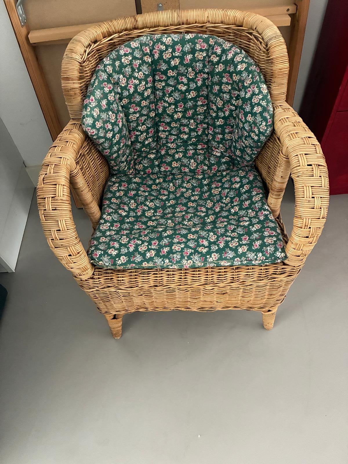 Stoel, Kinderen en Baby's, Kinderkamer | Tafels en Stoelen, Ophalen of Verzenden, Zo goed als nieuw, Stoel(en)