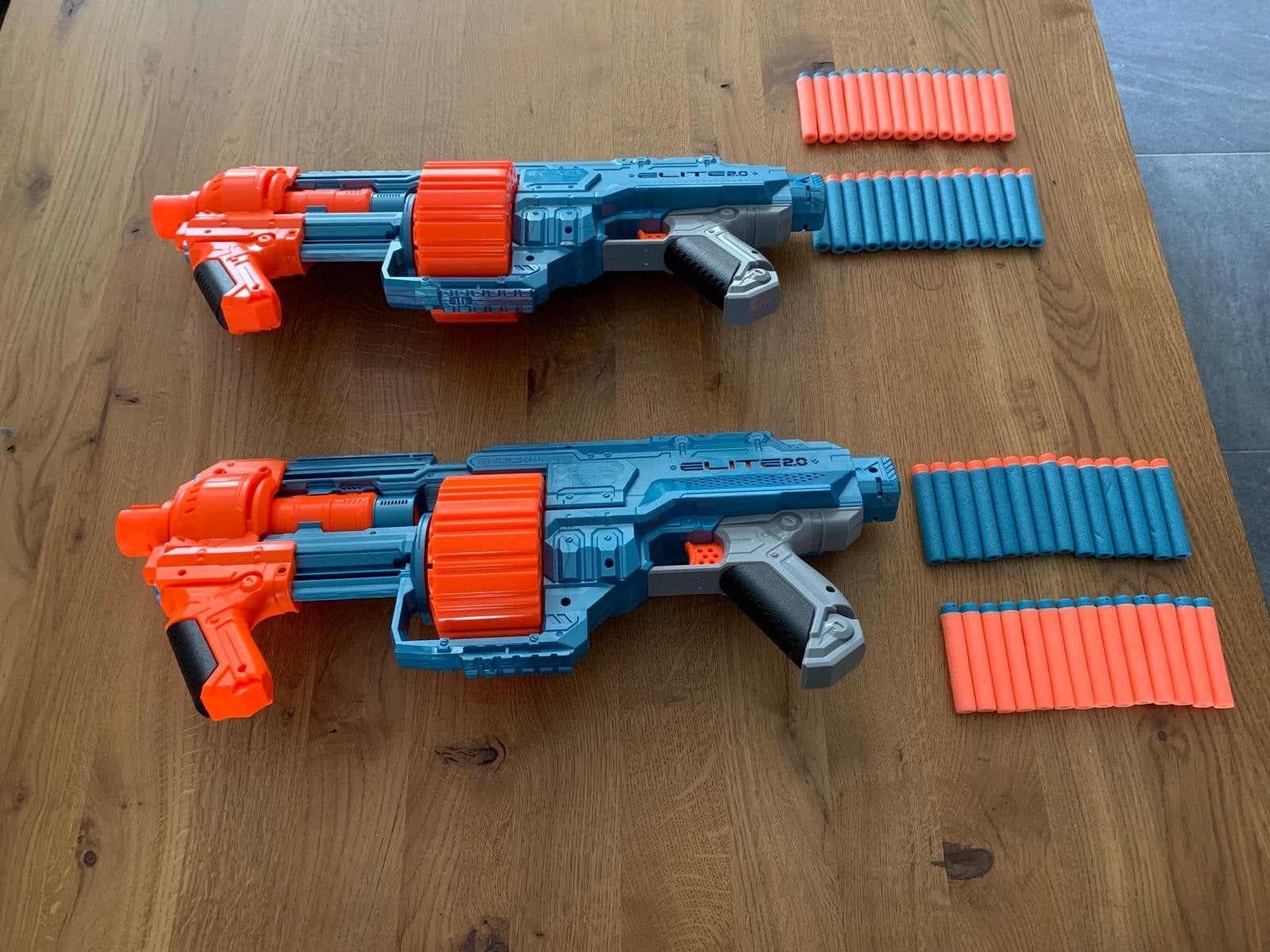 2x Nerf Elite 2.0 Shockwave RD-15 Blasters met pijltjes, Ophalen of Verzenden, Zo goed als nieuw