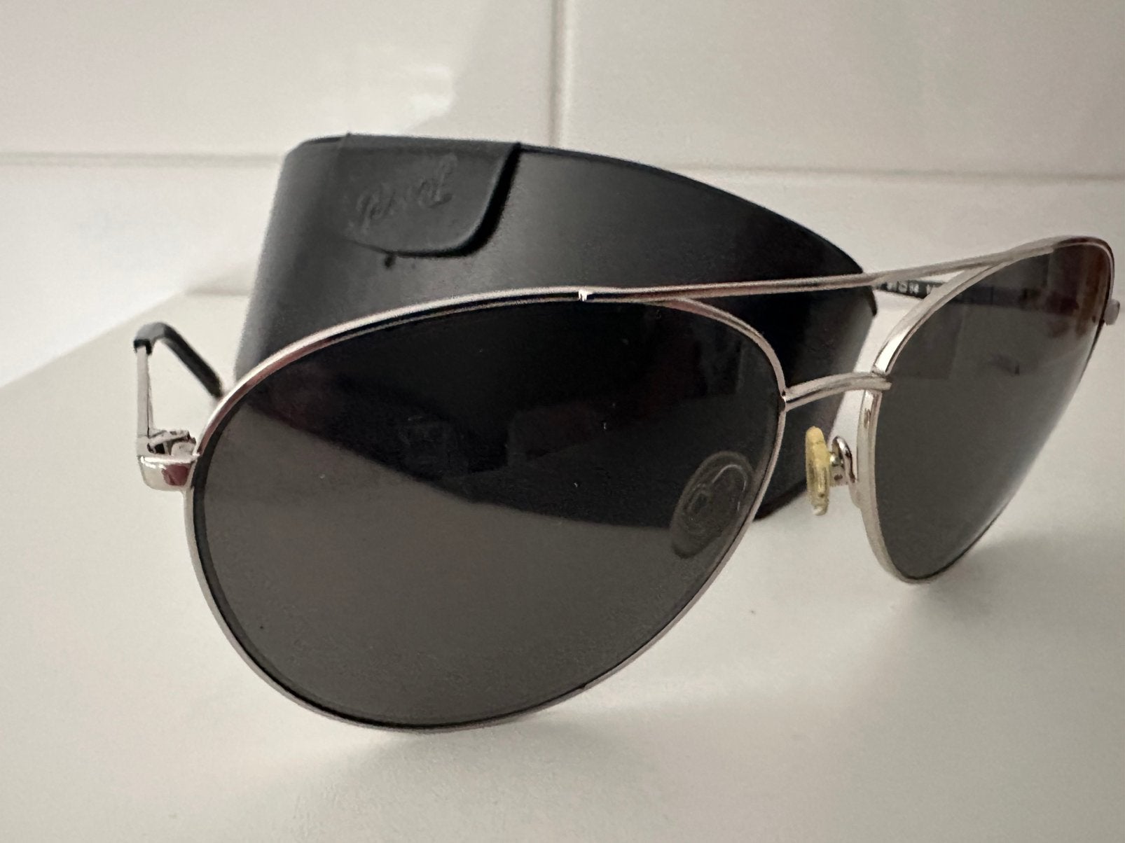Longuines zonnebril heren Aviator, Sieraden, Tassen en Uiterlijk, Zonnebrillen en Brillen | Heren, Ophalen of Verzenden, Zo goed als nieuw
