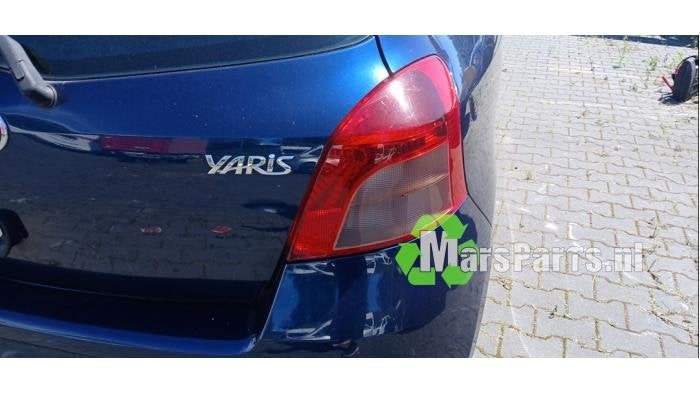 Achterlicht rechts van een Toyota Yaris, Auto-onderdelen, Gebruikt, -, -, Ophalen of Verzenden