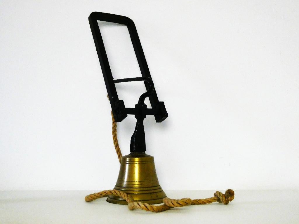 Originele grote trekbel schoolbel bel van klooster ca. 1920, Antiek en Kunst, Antiek | Koper en Brons, Ophalen of Verzenden, Brons