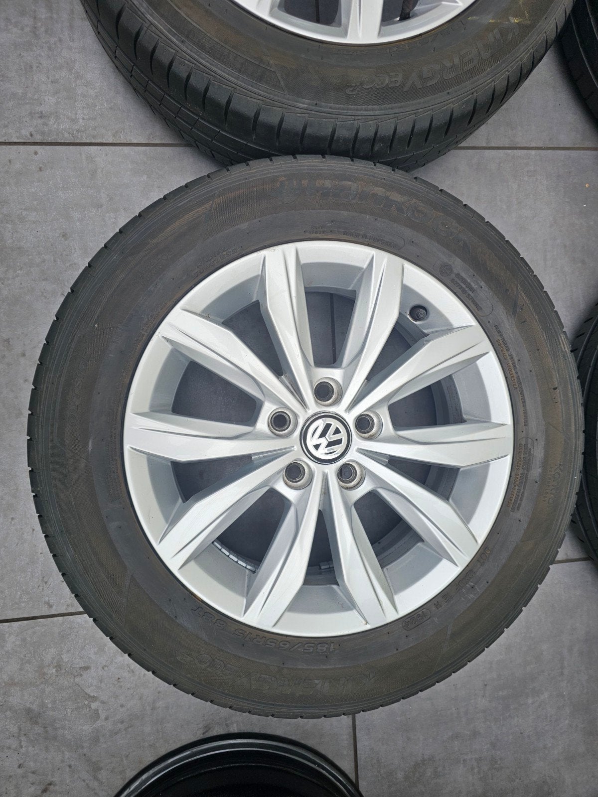 Vw Polo 2G 15 inch Origineel Salou velgen met zomerbanden, Ophalen of Verzenden
