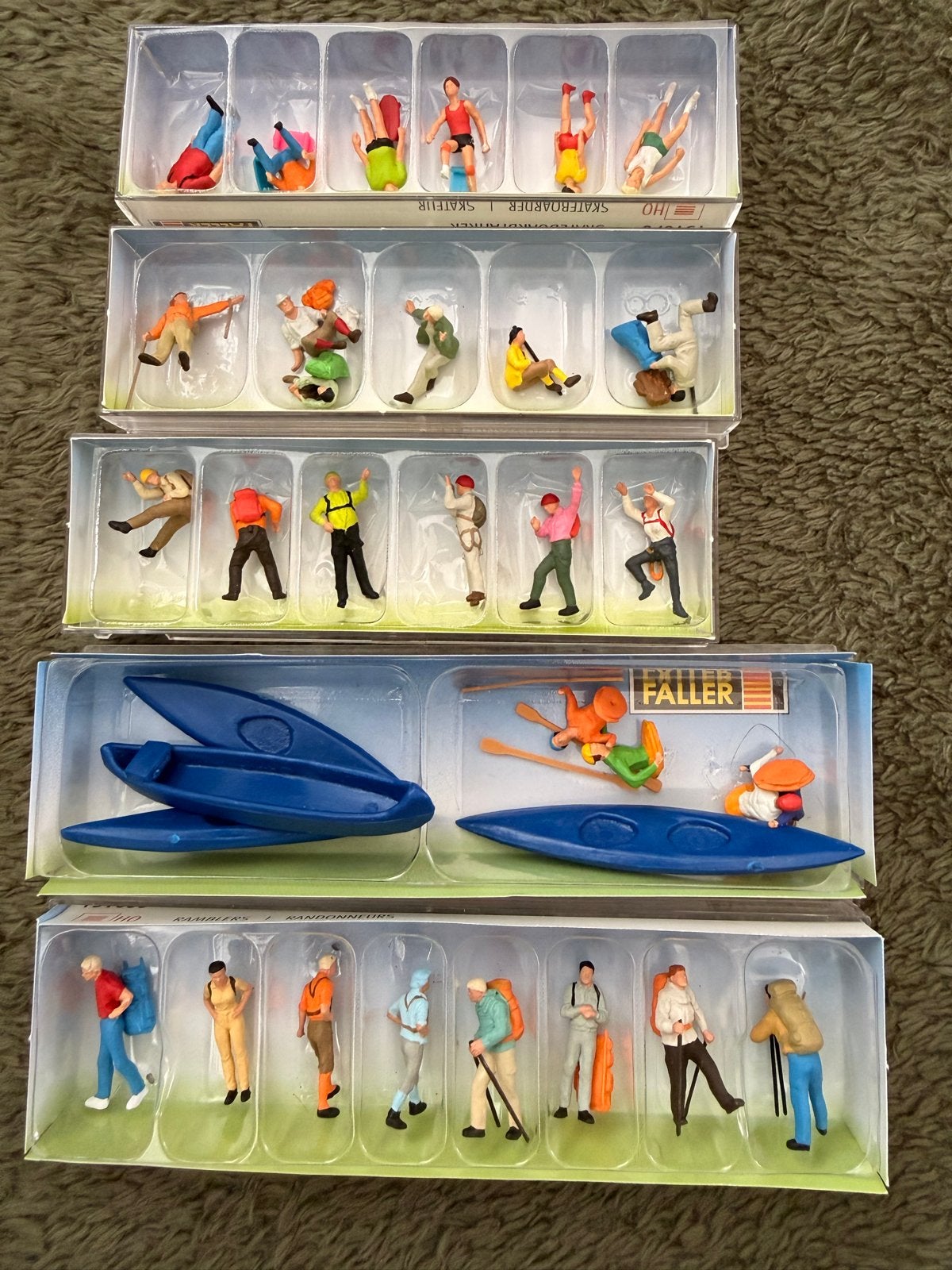 Faller HO Figurensets: Skaters, Trekkers, Klimmers, Kajakker, Ophalen of Verzenden, Zo goed als nieuw