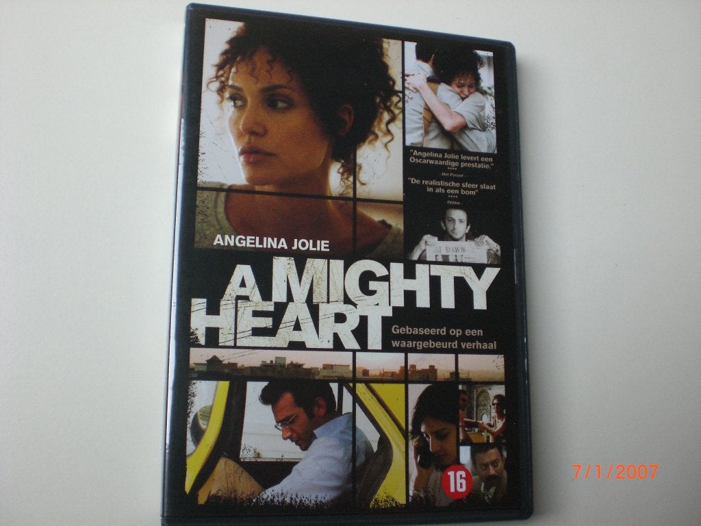2 disc dvd A Mighty Heart + Beyond Borders Angelina Jolie, Vanaf 12 jaar, Ophalen of Verzenden, Zo goed als nieuw
