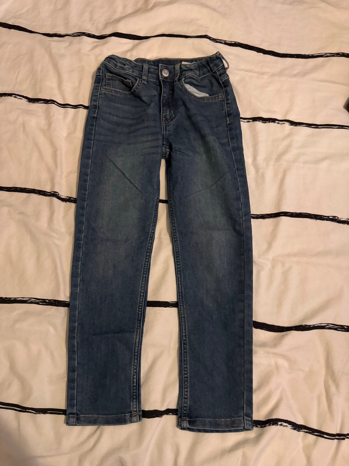 H&M spijkerbroek maat 128 - Zo goed als nieuw, Kinderen en Baby's, Kinderkleding | Maat 128, Ophalen of Verzenden, Zo goed als nieuw