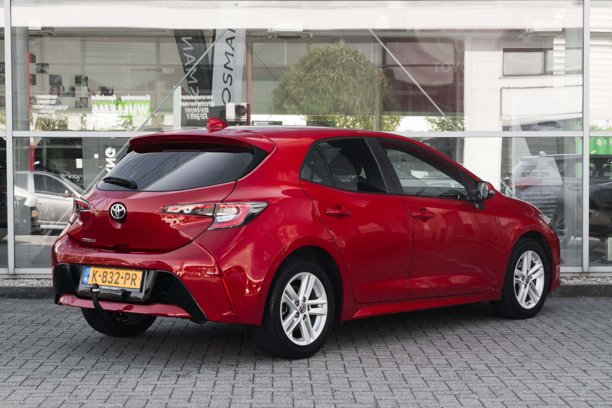 Toyota Corolla 1.2 Turbo Active Trekhaak, Auto's, Voorwielaandrijving, Gebruikt, Euro 6, 4 cilinders