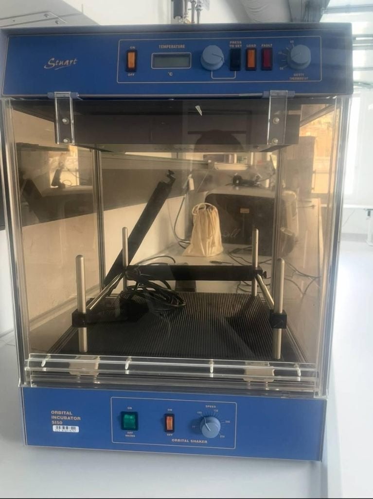 Stuart SI50 incubator shaker&Smart‑UPS 1000 - Getest&Werkend, Ophalen