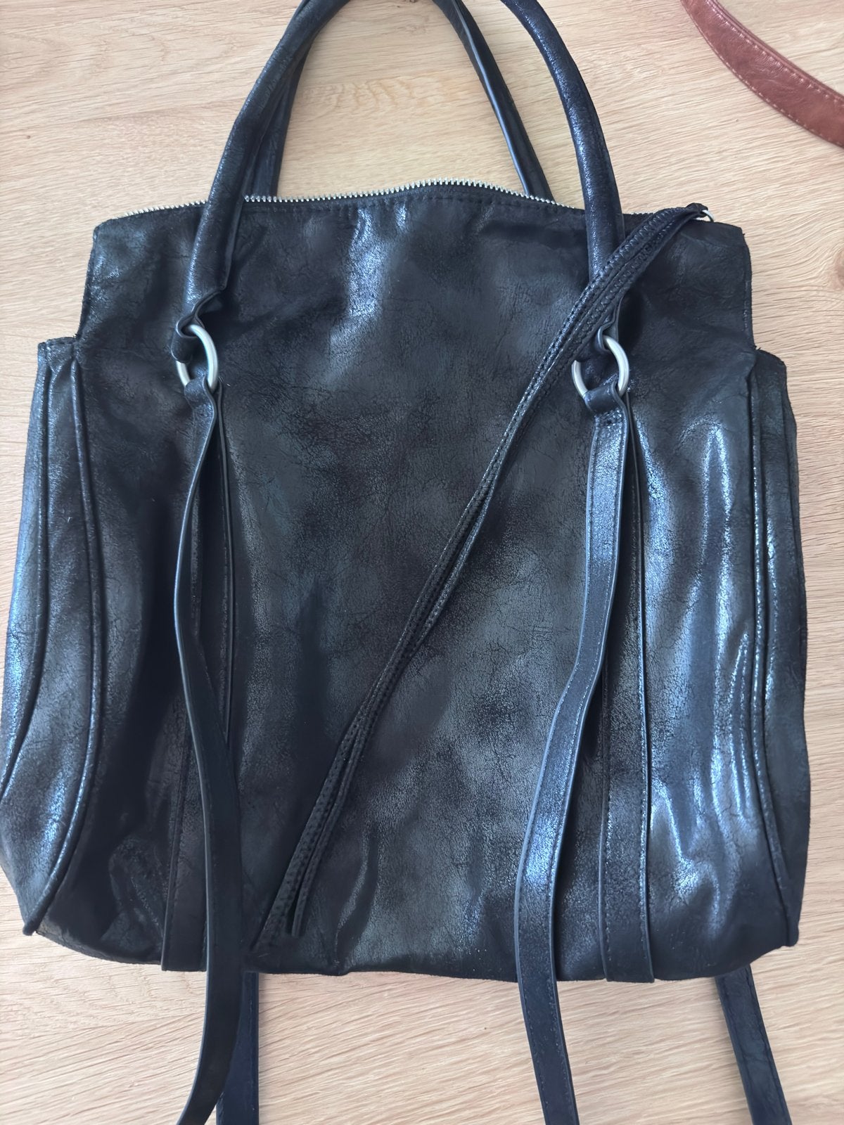 Zwarte mooie tas van monki, Sieraden, Tassen en Uiterlijk, Ophalen of Verzenden, Nieuw, Zwart, Handtas