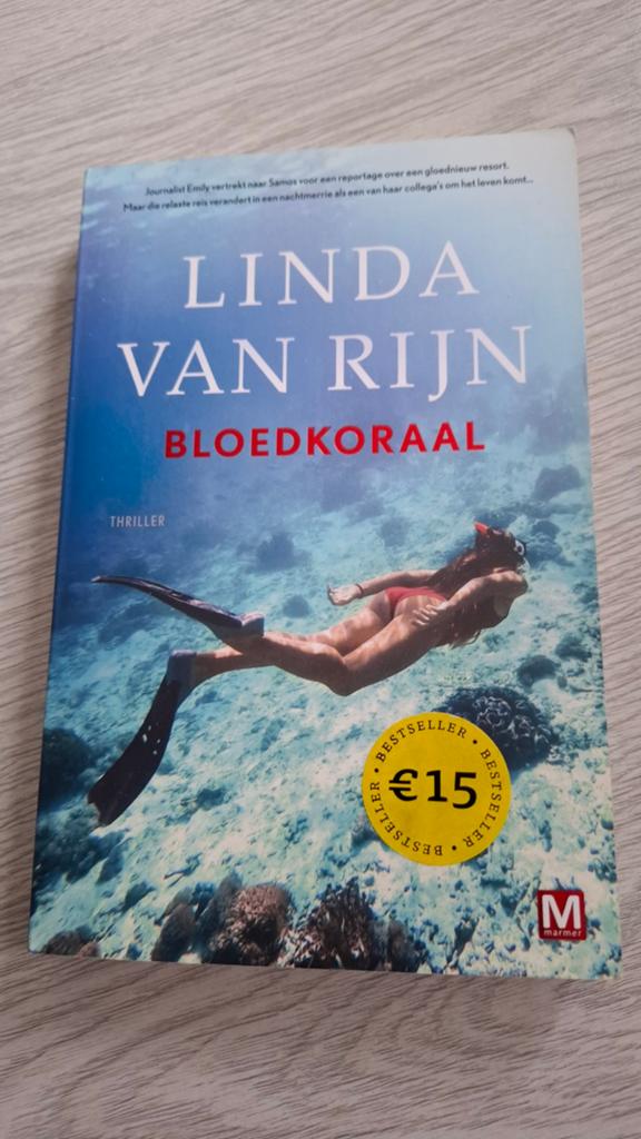Linda van Rijn Bloedkoraal, Ophalen of Verzenden, Zo goed als nieuw