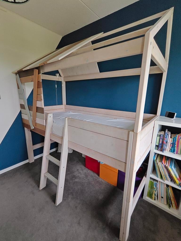 Uniek Houten Hoogslaper met Speelhuisje, Ophalen, Gebruikt, Hoogslaper