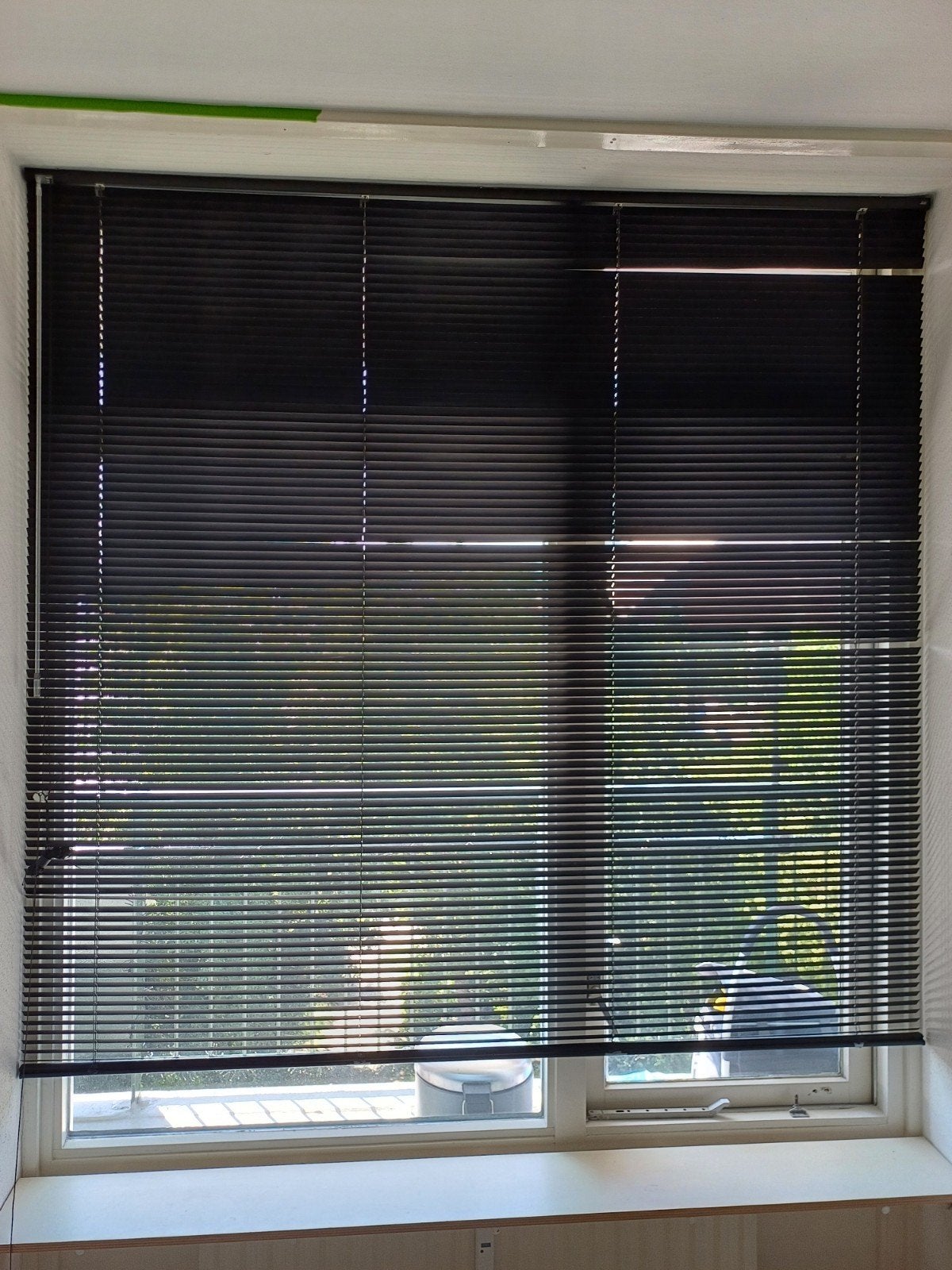 Luxaflex Horizontale Jaloezie 25 mm - Pure Sense Zwart, Huis en Inrichting, Ophalen, Zwart