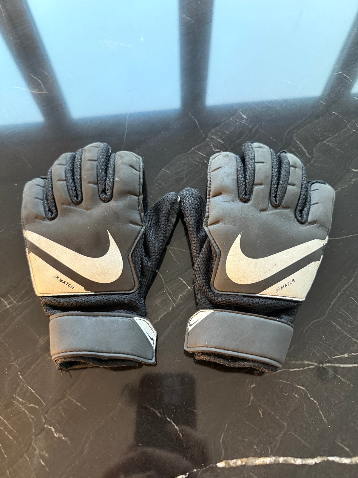 Keeper handschoenen nike junior maat 4, Maat XS of kleiner, Ophalen of Verzenden, Zo goed als nieuw, Handschoenen