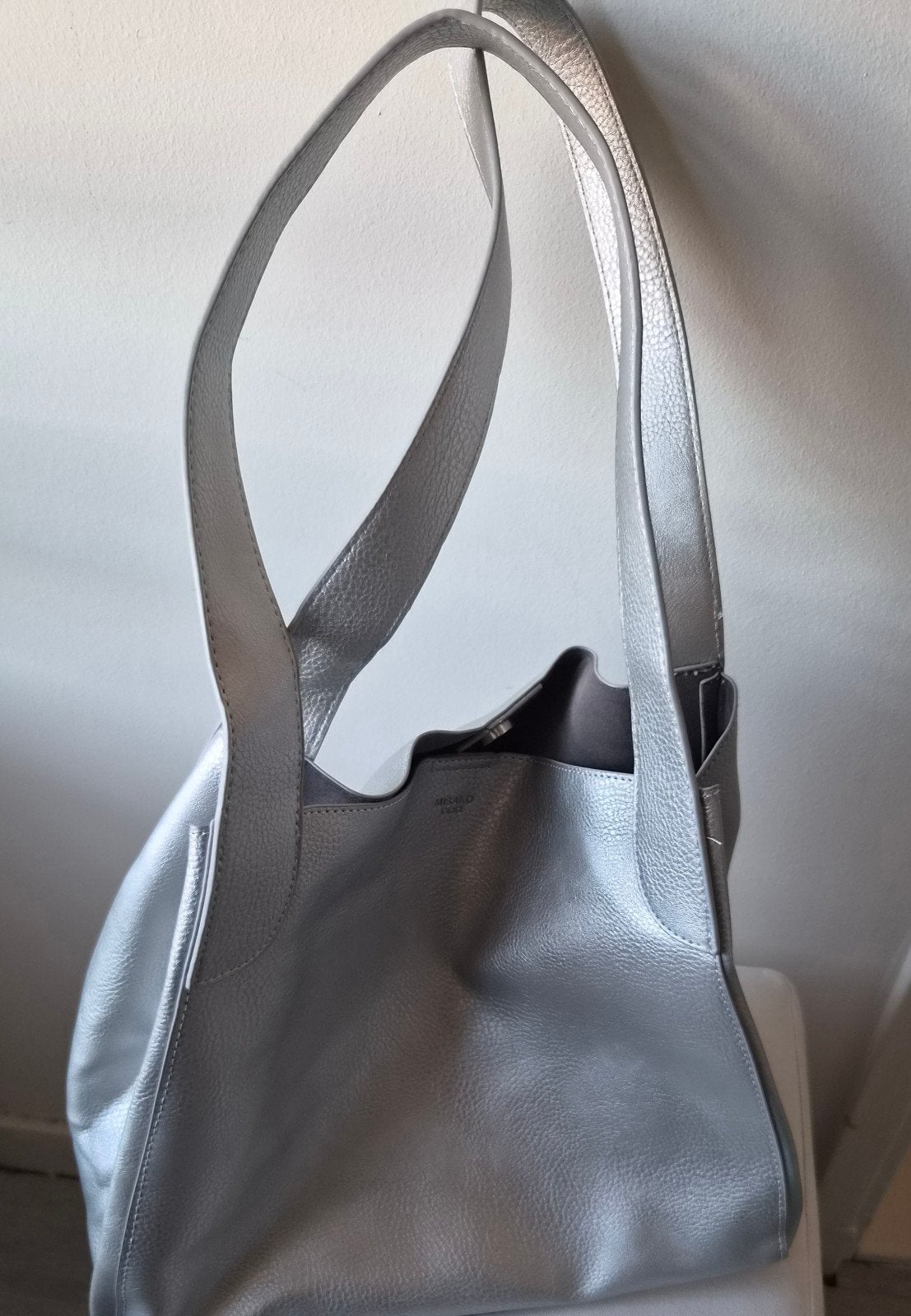 Misako tas zilver, Ophalen of Verzenden, Zo goed als nieuw, Overige kleuren, Schoudertasje