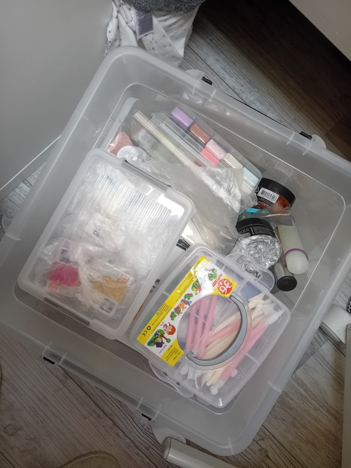 Grote partij Fimo klei + veel accessoires!, Ophalen of Verzenden, Zo goed als nieuw