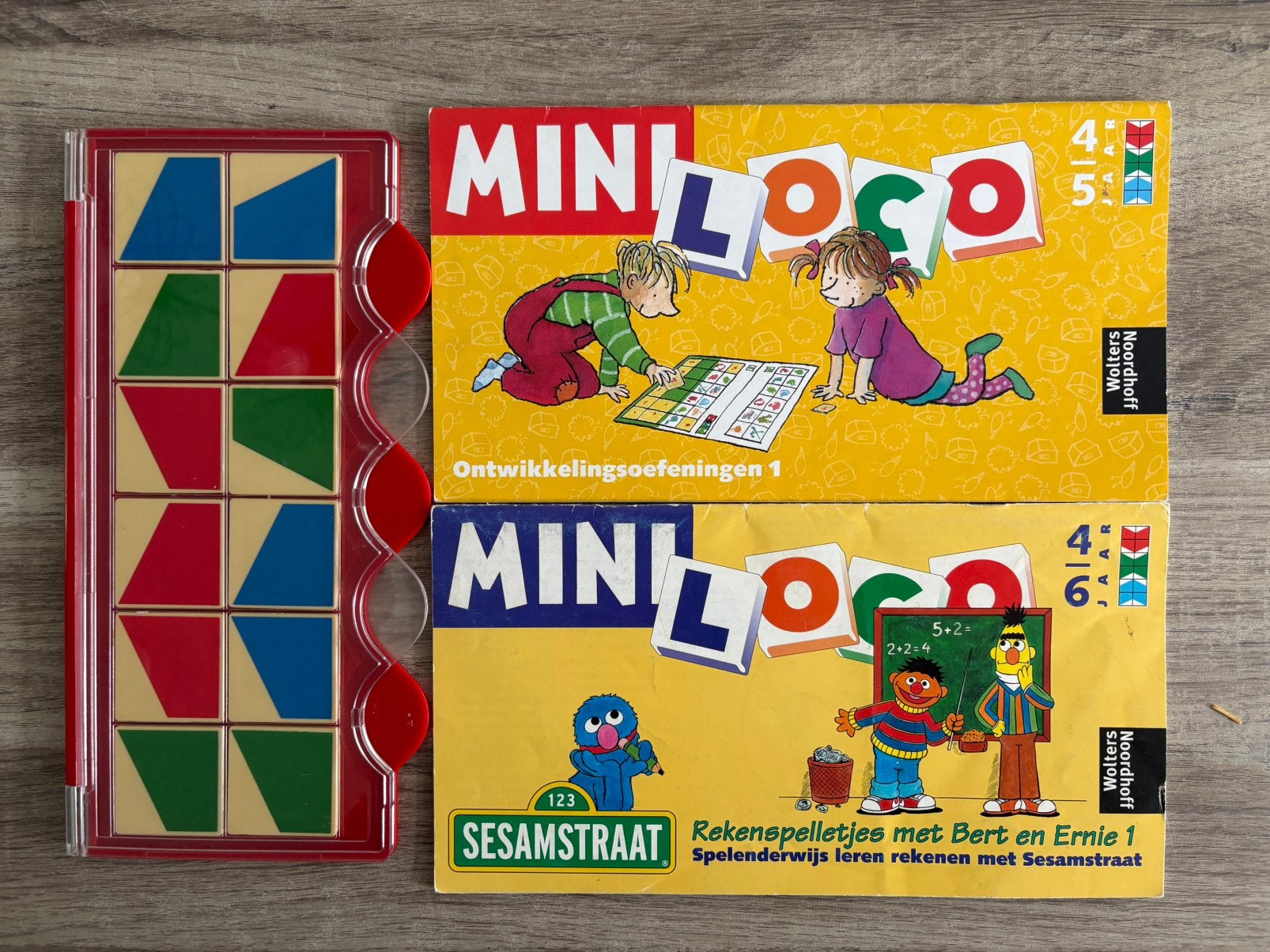 Mini loco doosje met 2 boekjes, Ophalen, Zo goed als nieuw