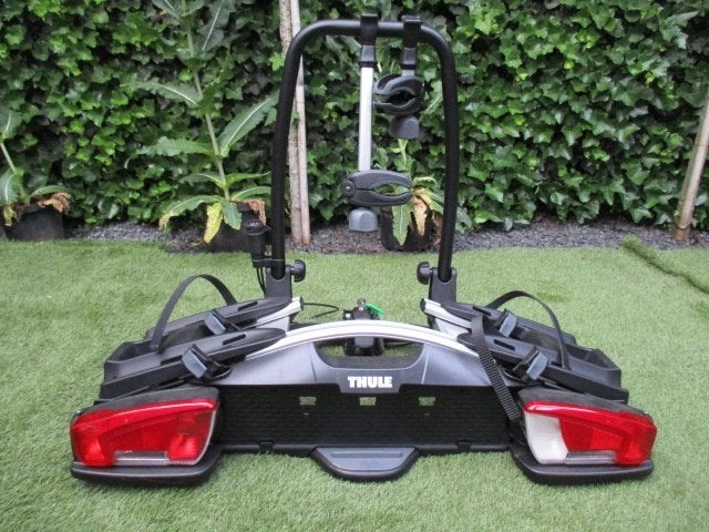thule fietsendrager VeloCompact 924, kantelbaar, Auto diversen, Ophalen, Elektrische fiets, Zo goed als nieuw, 2 fietsen