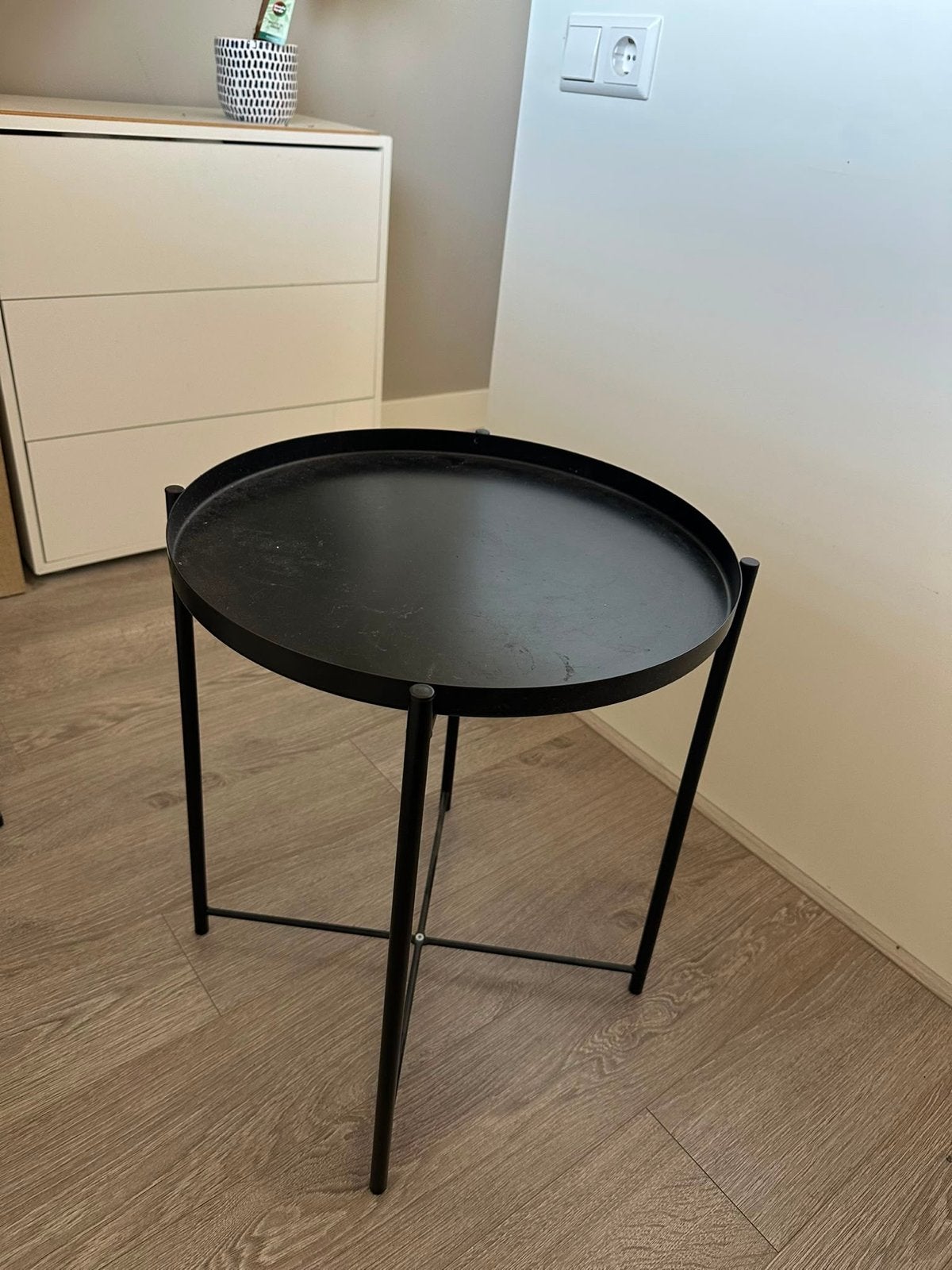 Rond zwart bijzettafeltje, Minder dan 55 cm, Gebruikt, Metaal of Aluminium, Rond