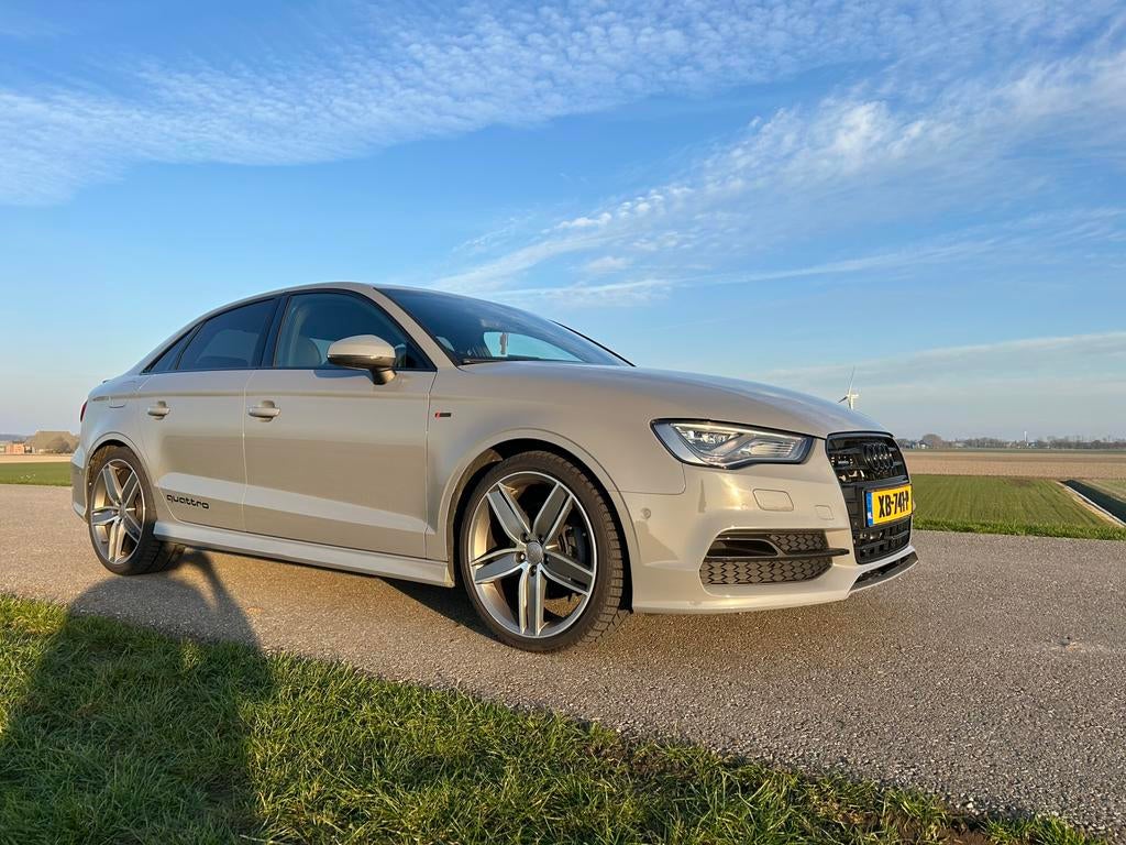 Audi A3 2.0 TDI Sedan Quattro Nieuwe APK Nardo Gray, Auto's, 1800 kg, Zwart, 4 cilinders, Diesel