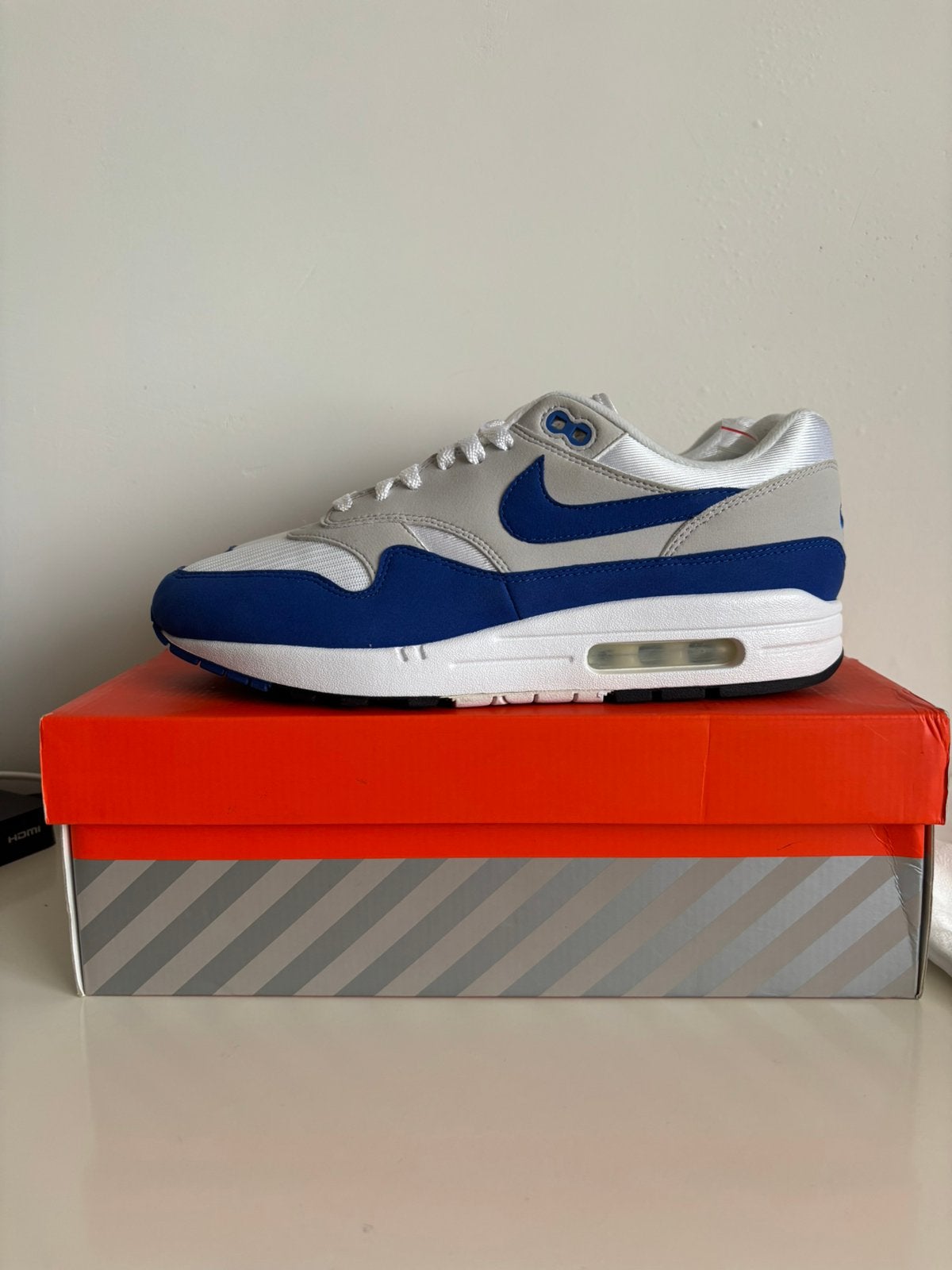 Nike Air Max 1 Anniversary Royal Blue EU44, Kleding | Heren, Ophalen of Verzenden, Zo goed als nieuw, Blauw