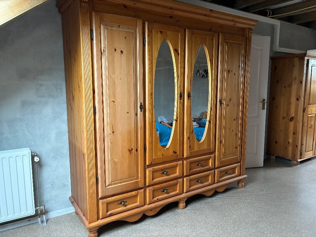 Grote massief houten kledingkast met spiegels, Huis en Inrichting, Ophalen, Gebruikt, 200 cm of meer, Met lade(s)