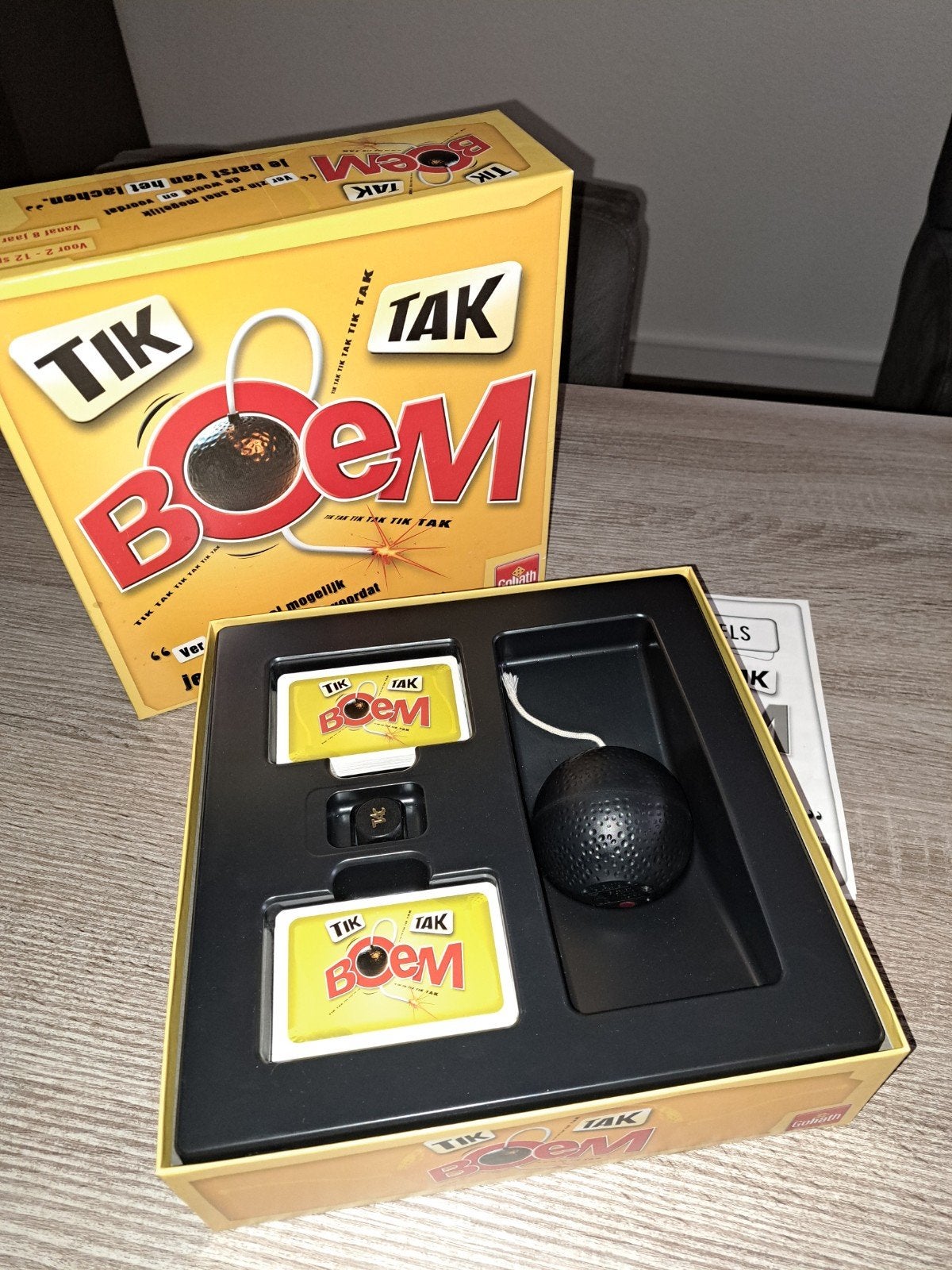 Tik tak boem, Ophalen of Verzenden, Zo goed als nieuw