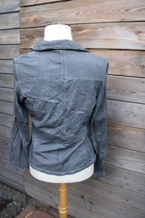 Jasje/ Vest Geisha grijs mt L Vaste prijs AANBIEDING, Geisha, Maat 42/44 (L), Ophalen of Verzenden, Zo goed als nieuw