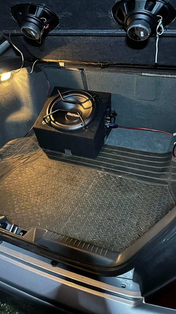 Caliber BC112SA subwoofer 600W, Ophalen of Verzenden, Zo goed als nieuw