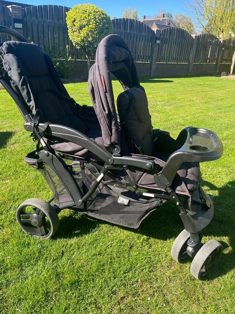 Zwarte tweelingbuggy met zonnekap, Kinderen en Baby's, Buggy's, Ophalen