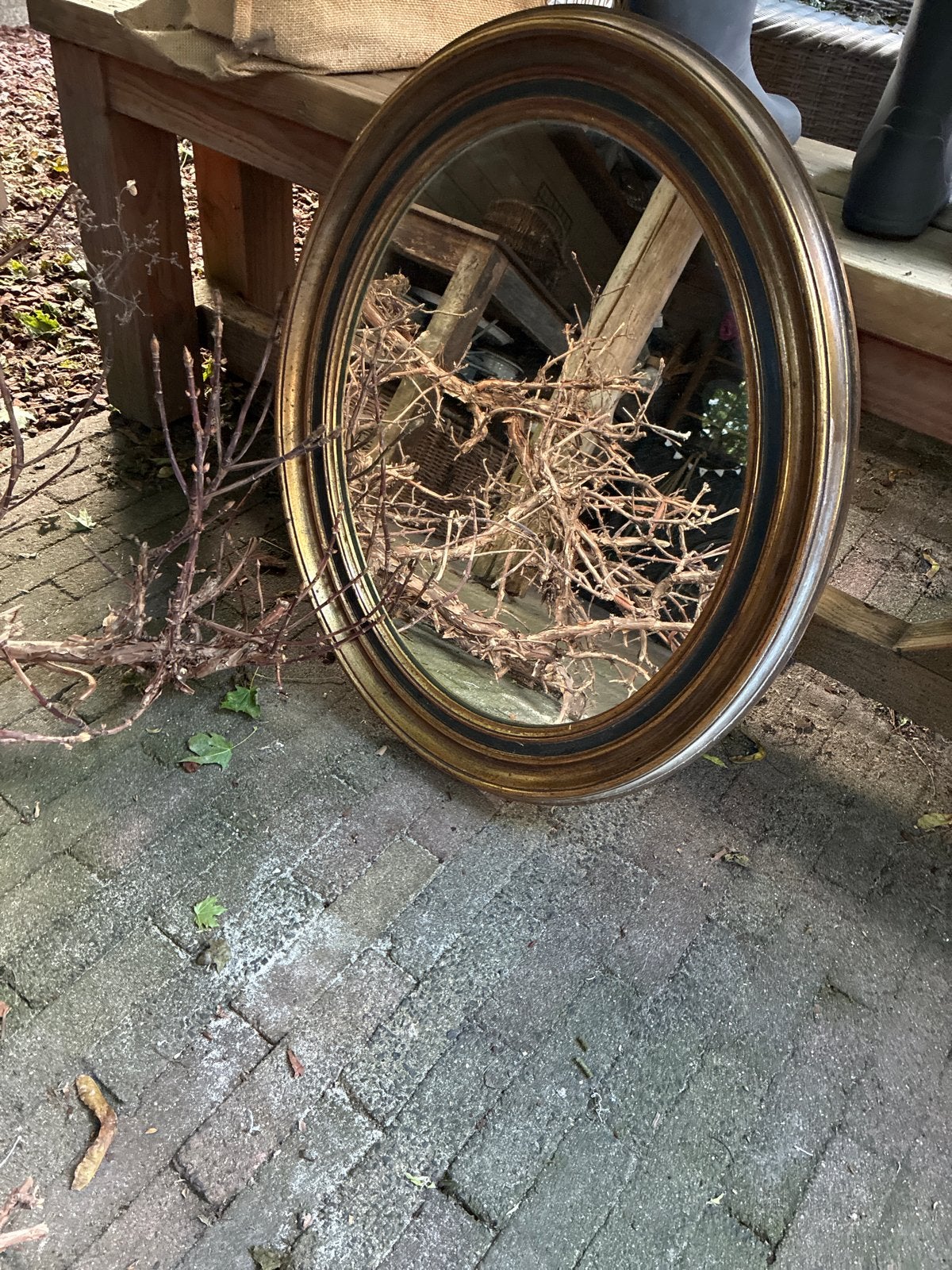 Ovale spiegel met gouden lijst, Antiek en Kunst, Ophalen, Ovaal, 50 tot 100 cm, Minder dan 100 cm