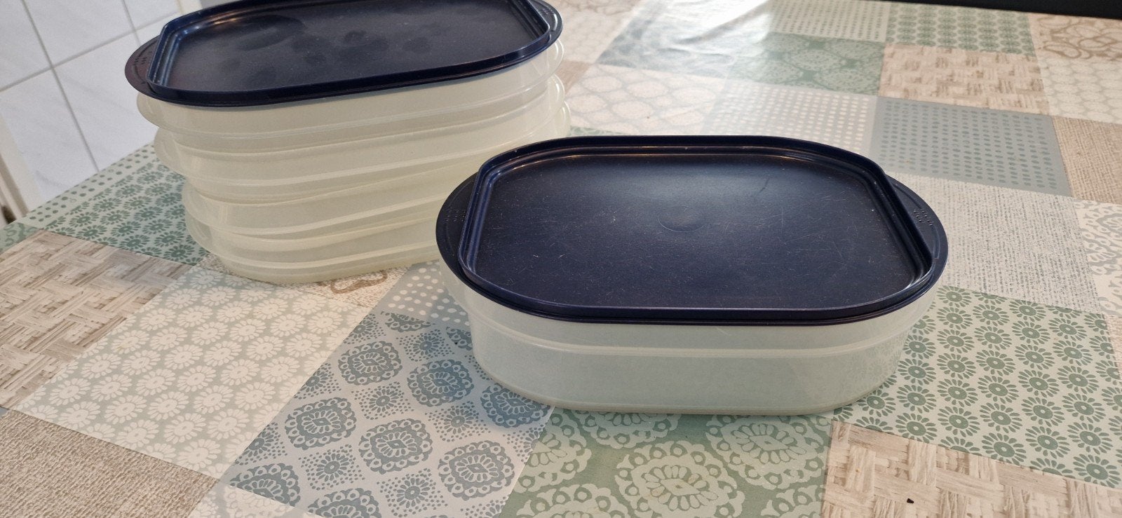 Handige vleeswaren en kaas doos - Stapelbaar, Huis en Inrichting, Keuken | Tupperware, Ophalen of Verzenden