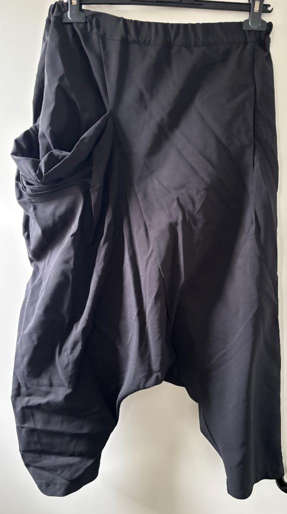Oblio harem pants / broek maat L zwart NIEUW, Kleding | Dames, Broeken en Pantalons, Verzenden, Zwart, Maat 42/44 (L), Nieuw