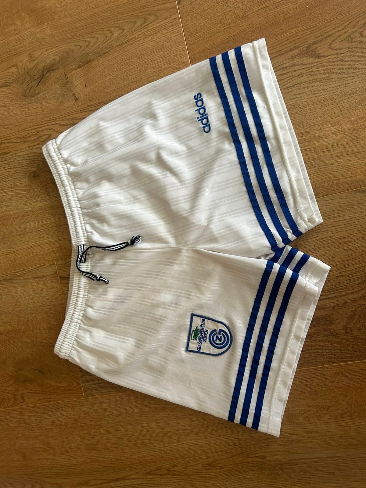 Vintage Adidas Grasshopper Club Zürich Voetbalbroekje, Maat 48/50 (M), Wit, Ophalen of Verzenden, Voetbal