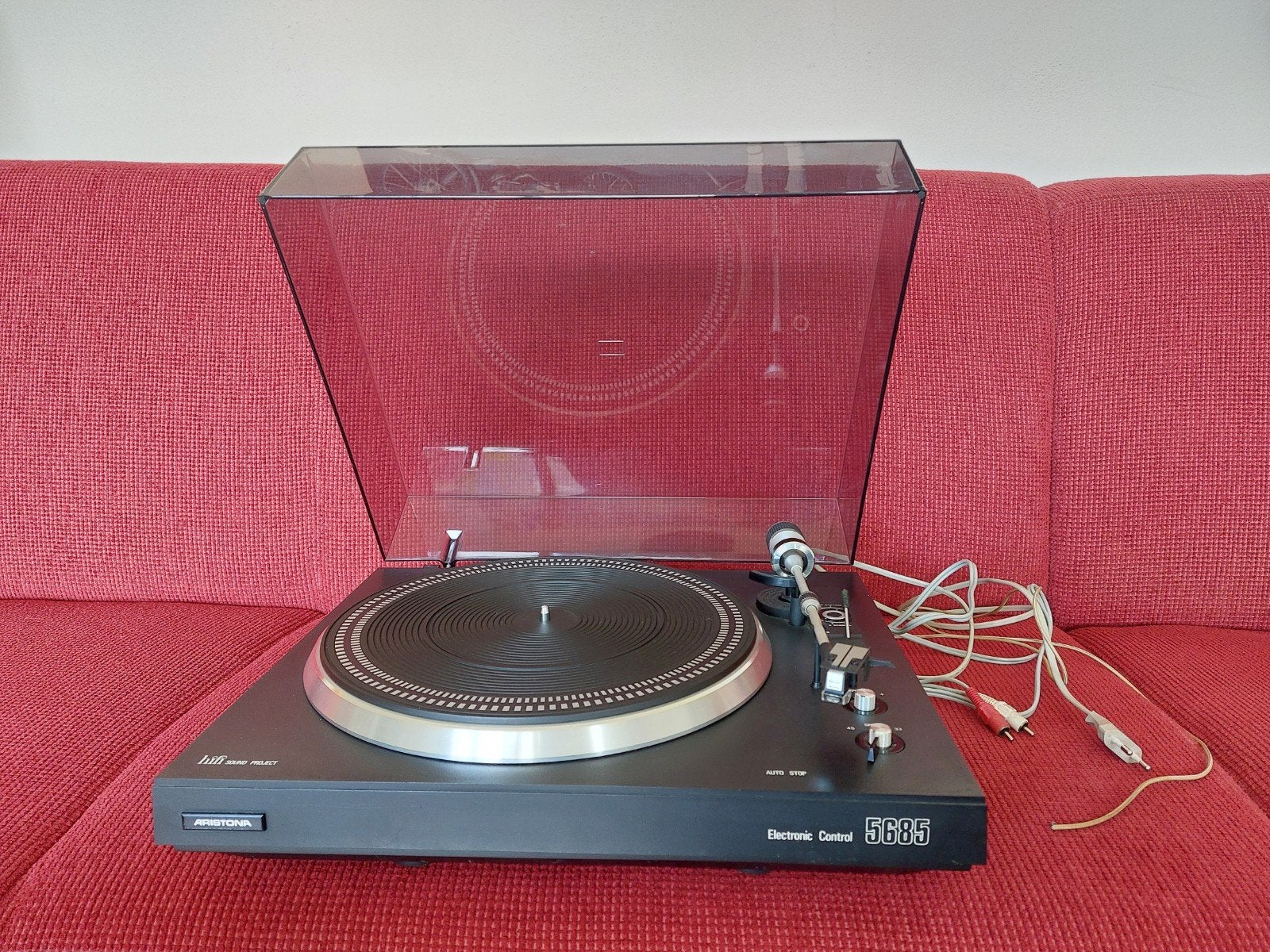 Mooie Aristona 5685 platenspeler met nieuwe naald, Ophalen, Gebruikt, Philips