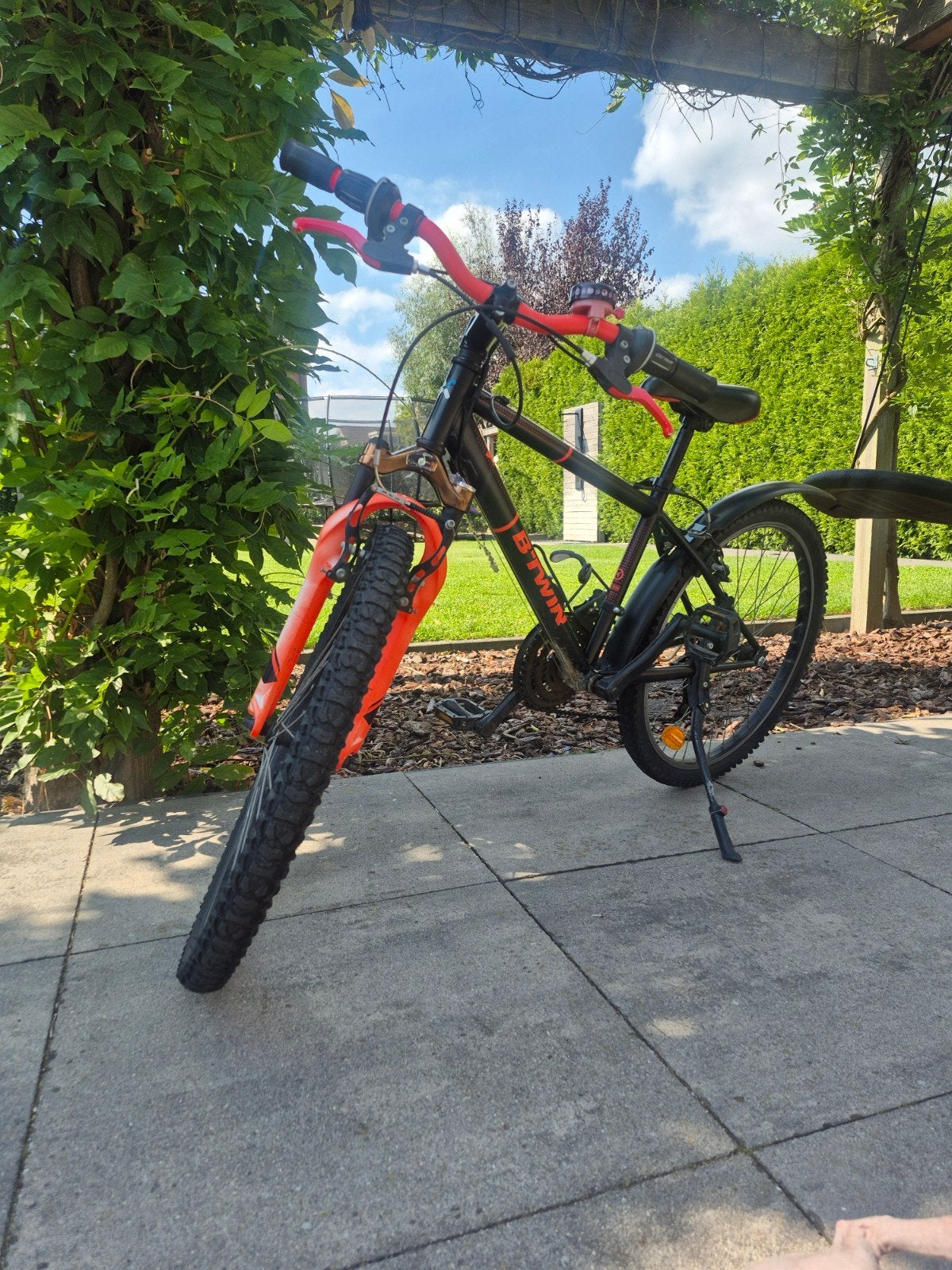 B'Twin kinderfiets 24 inch - Zwart/Oranje rockrider, Gebruikt, Velgrem, Versnellingen, Minder dan 49 cm