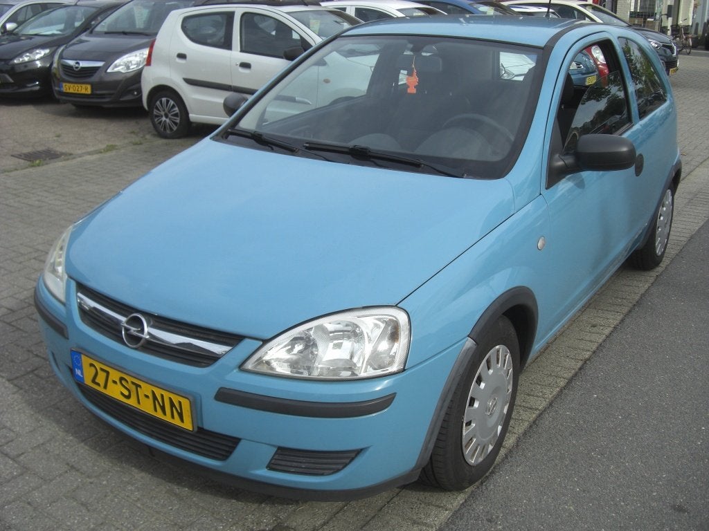 Opel Corsa 1.2-16V Rhythm (bj 2006), Auto's, 450 kg, Gebruikt, 31 €/maand, 4 cilinders