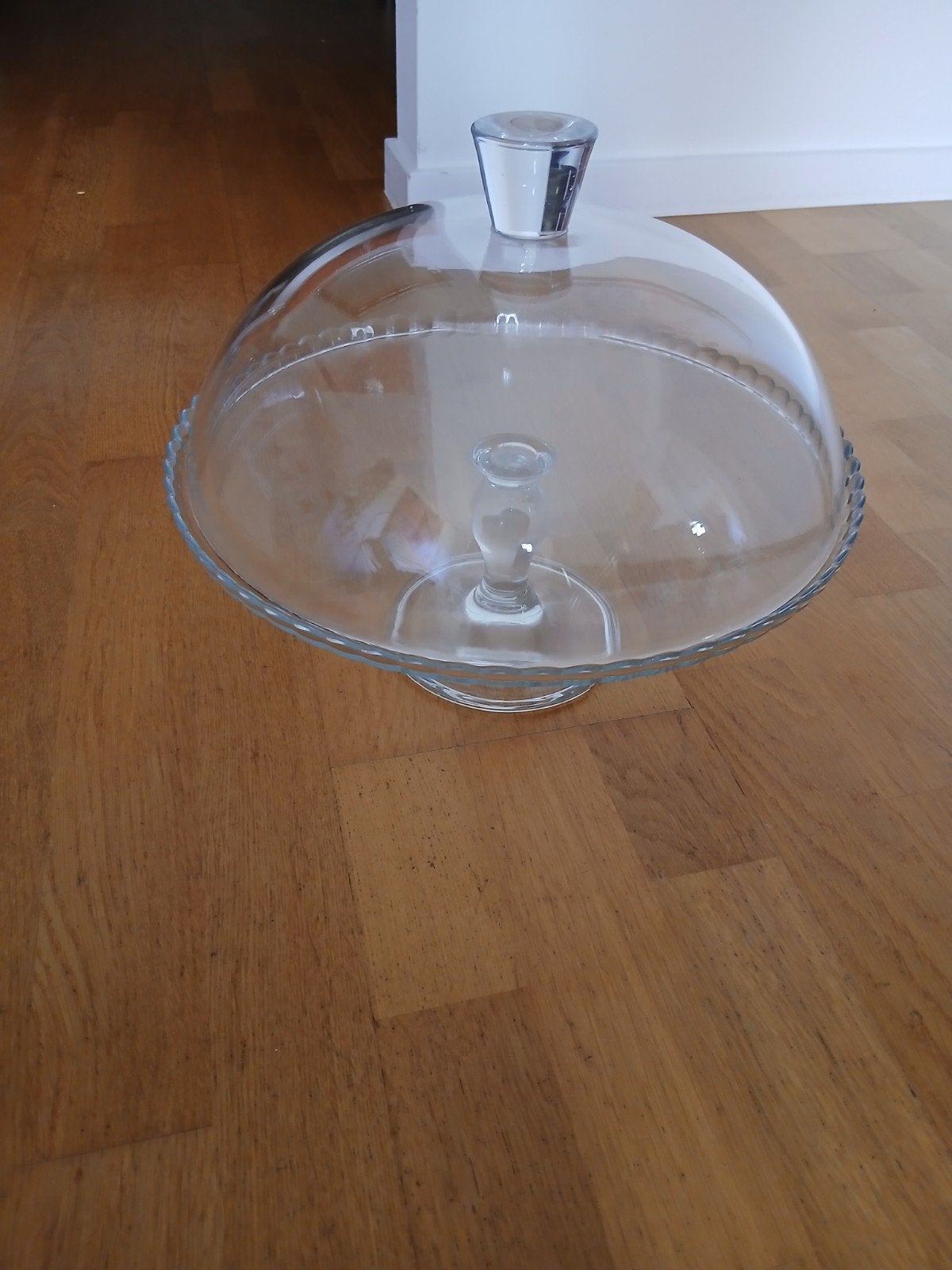 Glazen taartplateau met stolp met doos, Ophalen of Verzenden, Wit, Overige merken, Glas