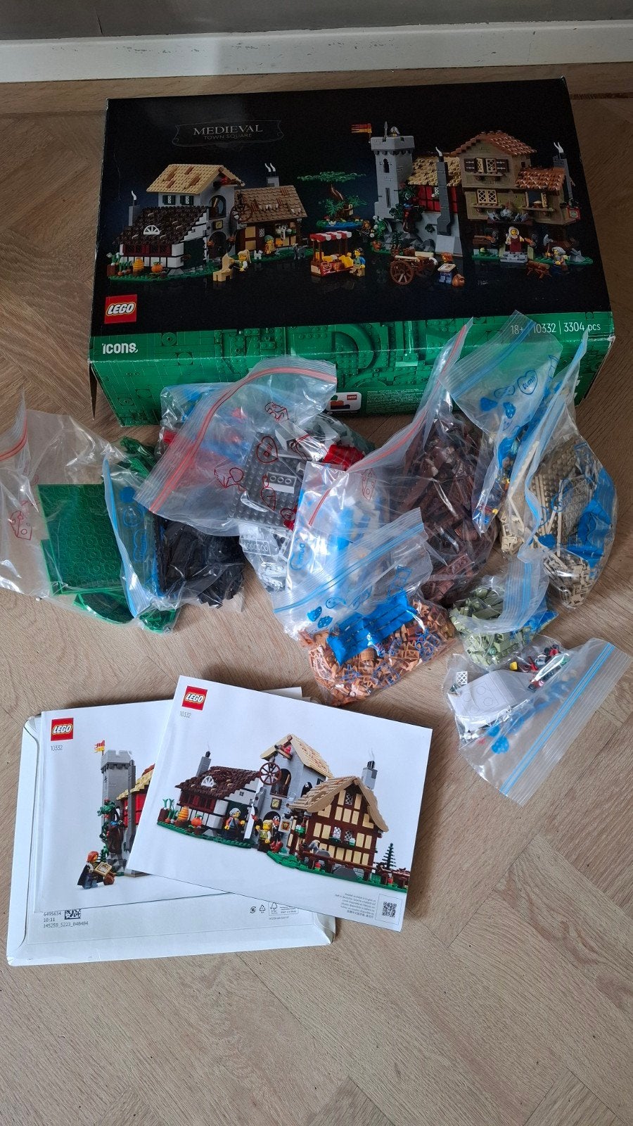 Lego Icons Medieval town square 10332, Kinderen en Baby's, Speelgoed | Duplo en Lego, Ophalen, Lego, Compleet, Zo goed als nieuw