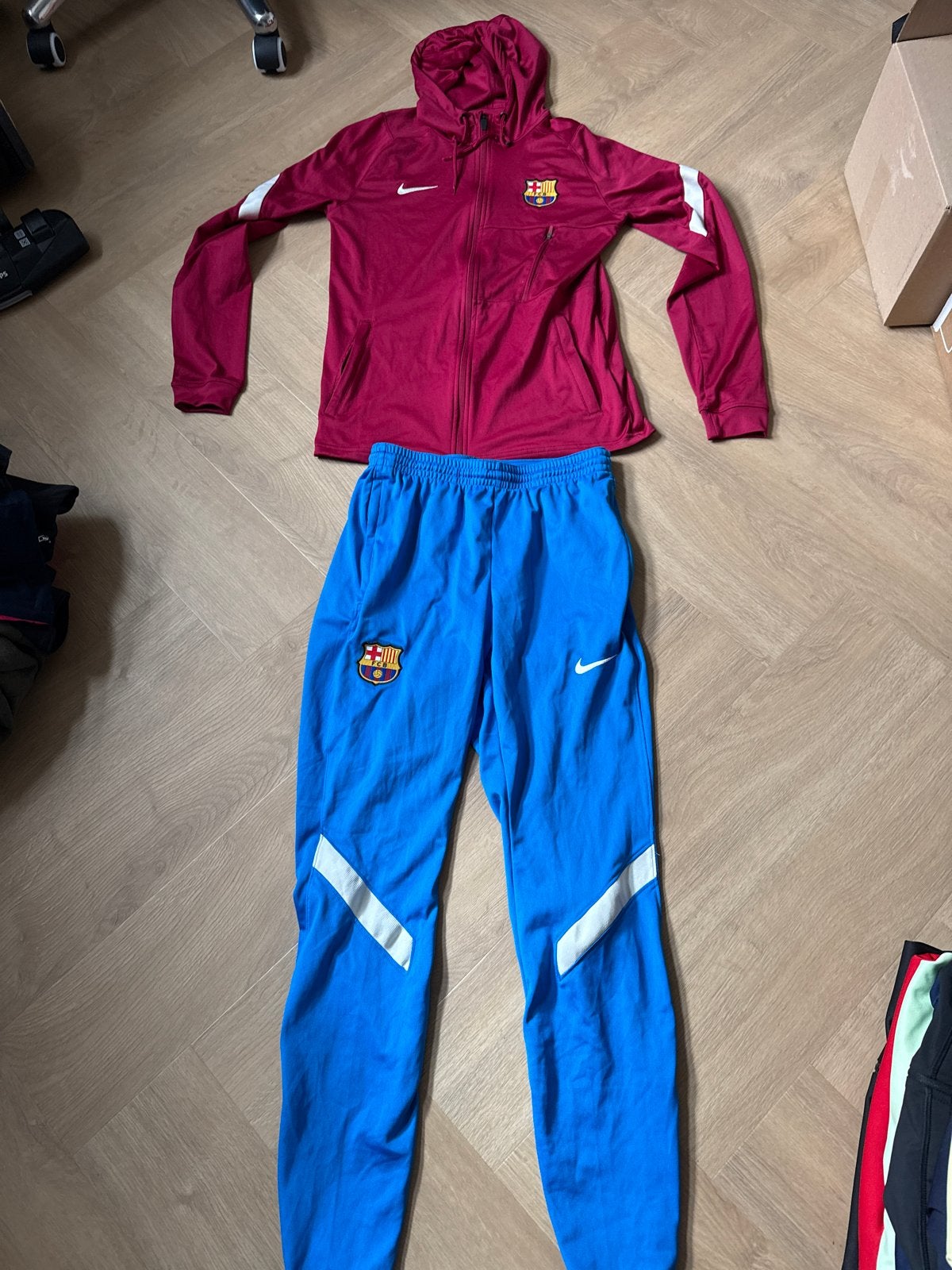 Origineel FC Barcelona Trainingspak - Nieuwstaat Maat S, Maat S, Ophalen of Verzenden, Zo goed als nieuw, Trainingspak