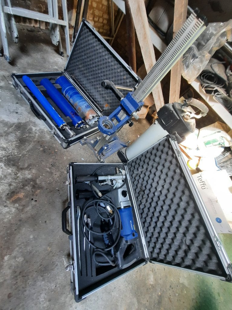 Carat diamantboormachine  set A-2211+statief boren water vat, Ophalen, 600 watt of meer, Overige typen, Zo goed als nieuw