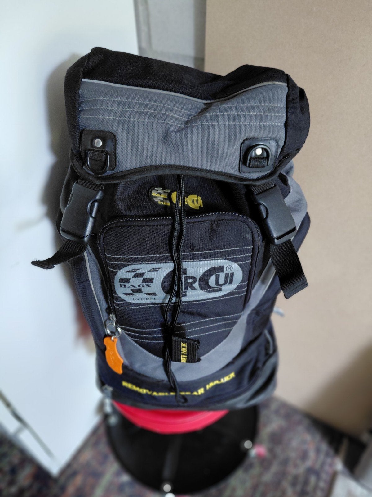 CIRCUIT Bags by Ledrie Rugzak - Zwart/Grijs, Gebruikt, 25 tot 40 cm, Ophalen of Verzenden, Overige merken