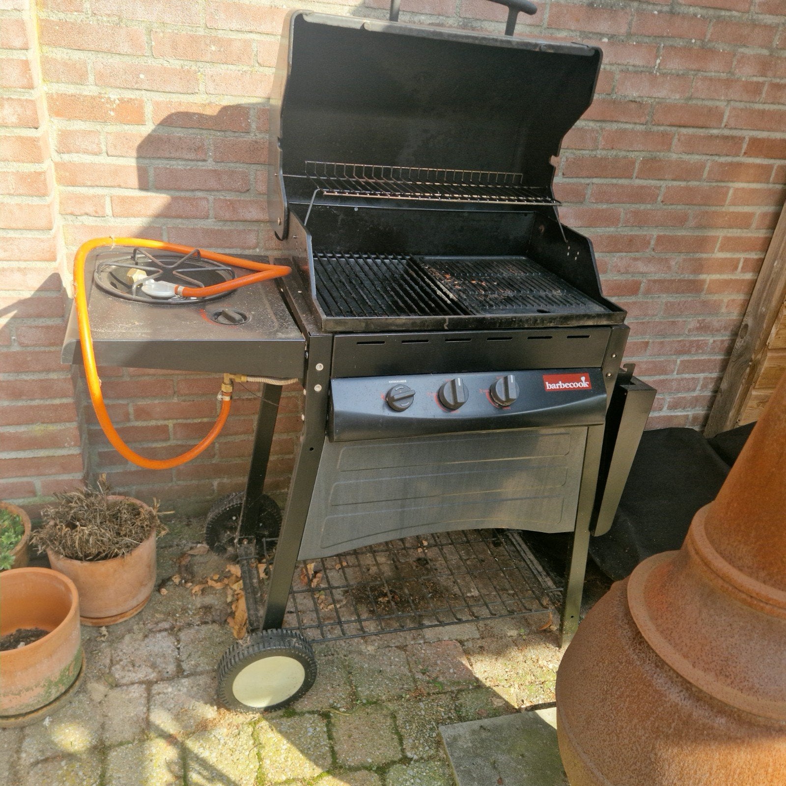 Foto 3 van Barbecook gasbarbecue - Perfect voor zomerse avonden!