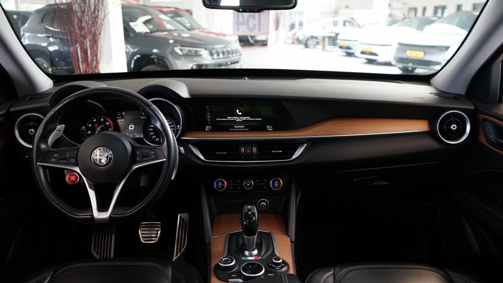 Alfa Romeo Stelvio 2.0 T AWD 280 pk | 20 inch | Flippers | S, Auto's, 12 maanden, Euro 6, 4 cilinders, Bedrijf