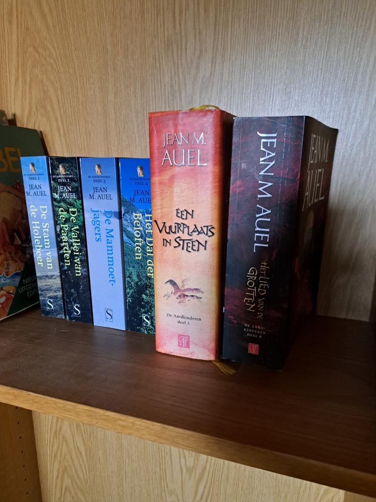 Komplete serie " de aardkinderen" van Jean M Auel, Boeken, Fantasy, Ophalen