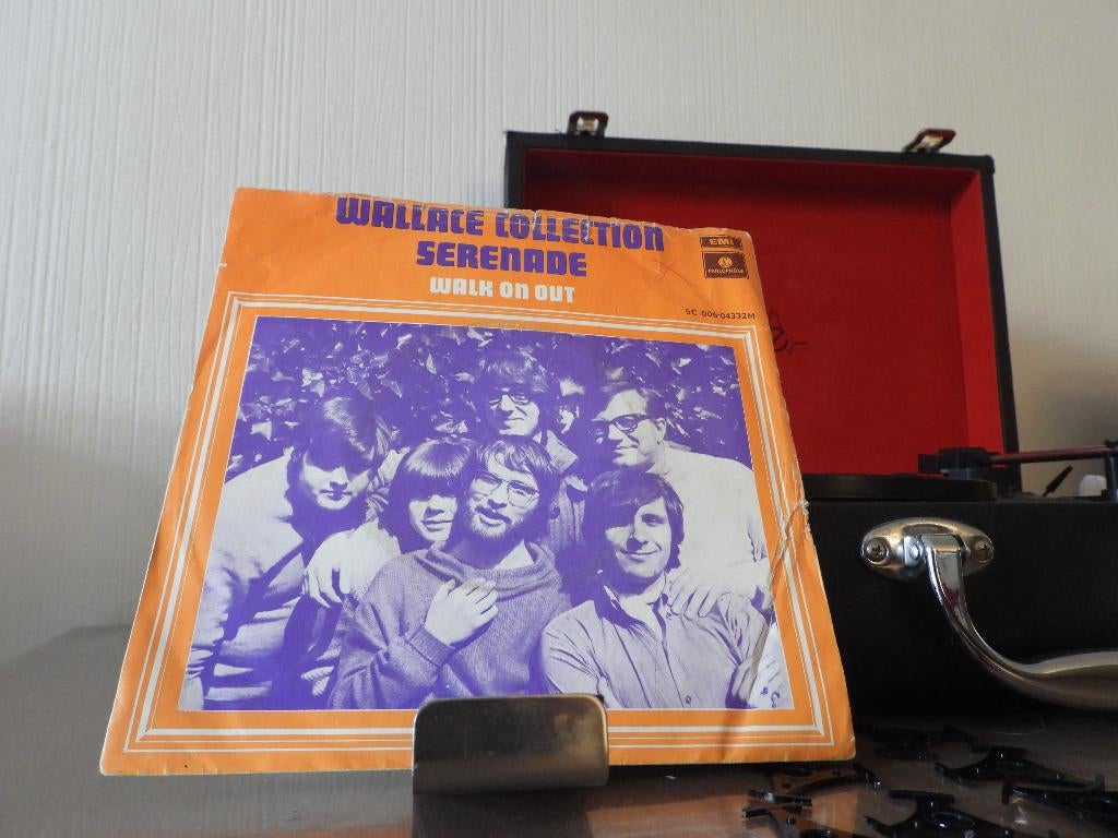 Wallace Collection – Serenade - Walk on out 1970 nl, Cd's en Dvd's, Vinyl Singles, Ophalen of Verzenden, Gebruikt, Pop, Single