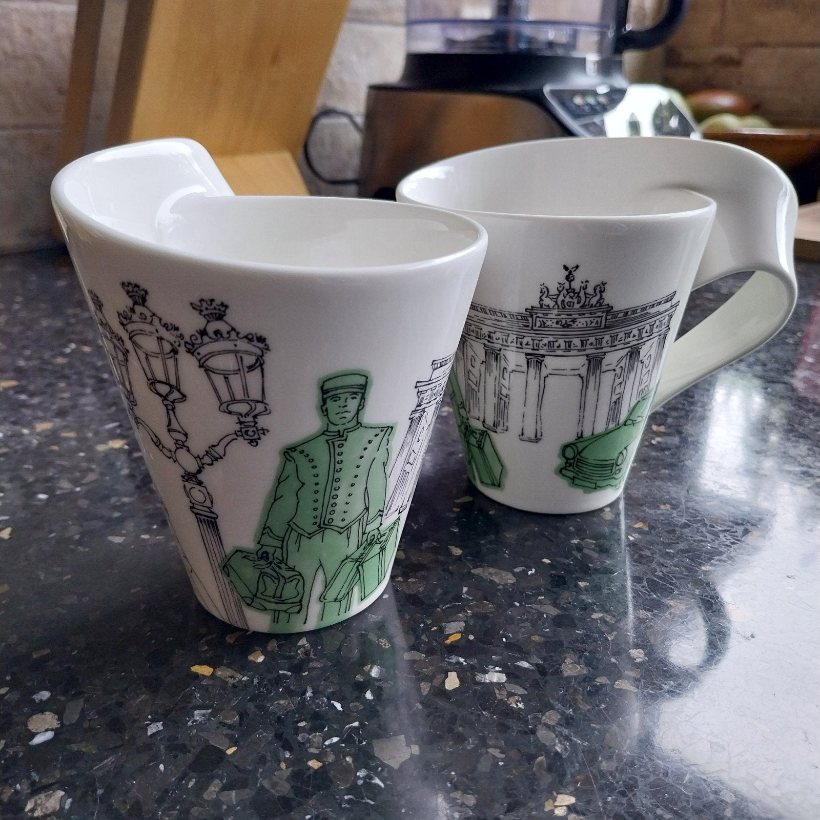 Villeroy & Boch 2x NewWave Berlijn mokken nieuw, Nieuw, Ophalen of Verzenden, Overige stijlen, Kop(pen) en/of Schotel(s)