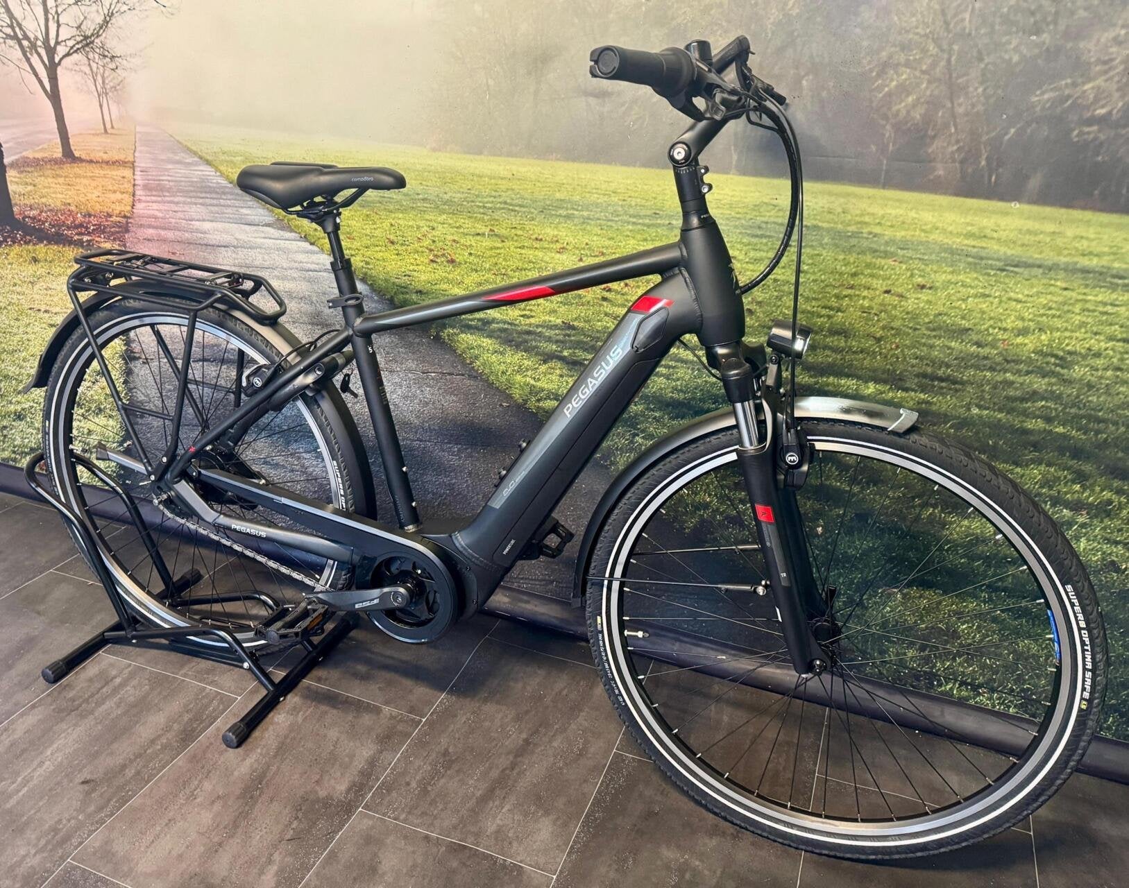Foto 2 van Elektrische fiets: Pegasus Premio met Bosch Middenmotor