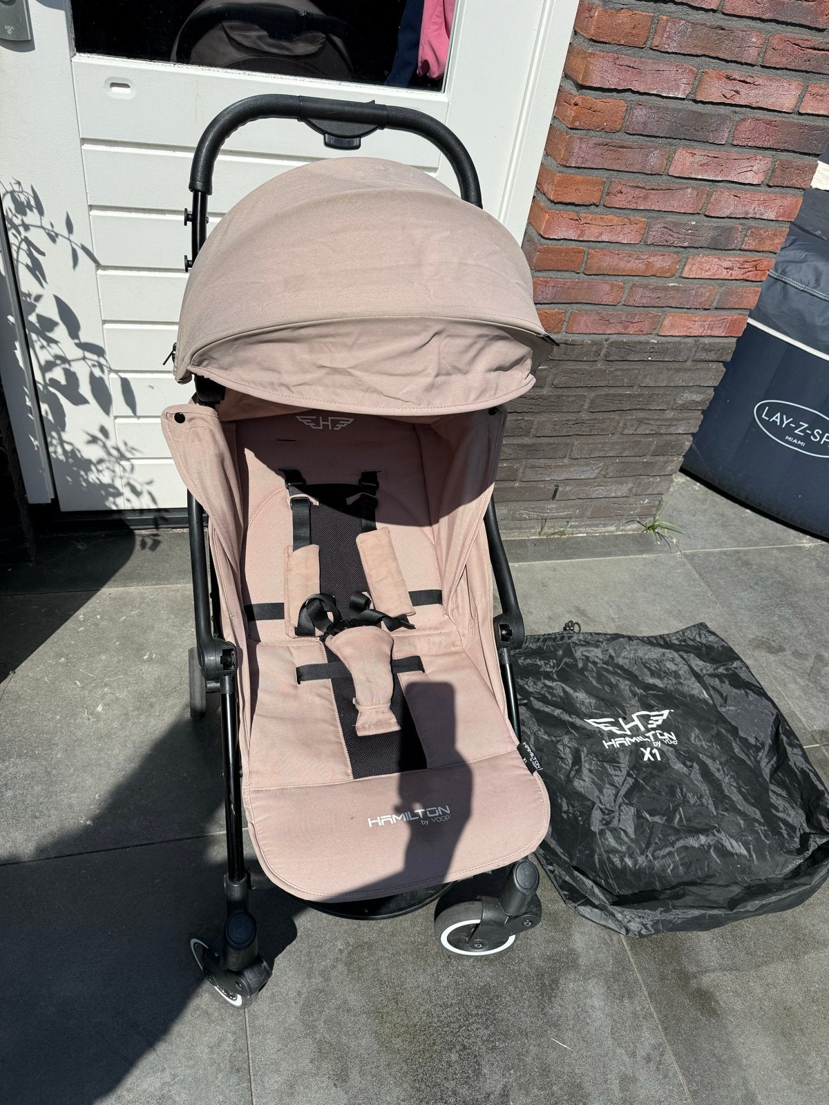 Hamilton X1 Compacte Buggy - Zo goed als nieuw, Kinderen en Baby's, Kinderwagens en Combinaties, Ophalen, Zo goed als nieuw, Kinderwagen