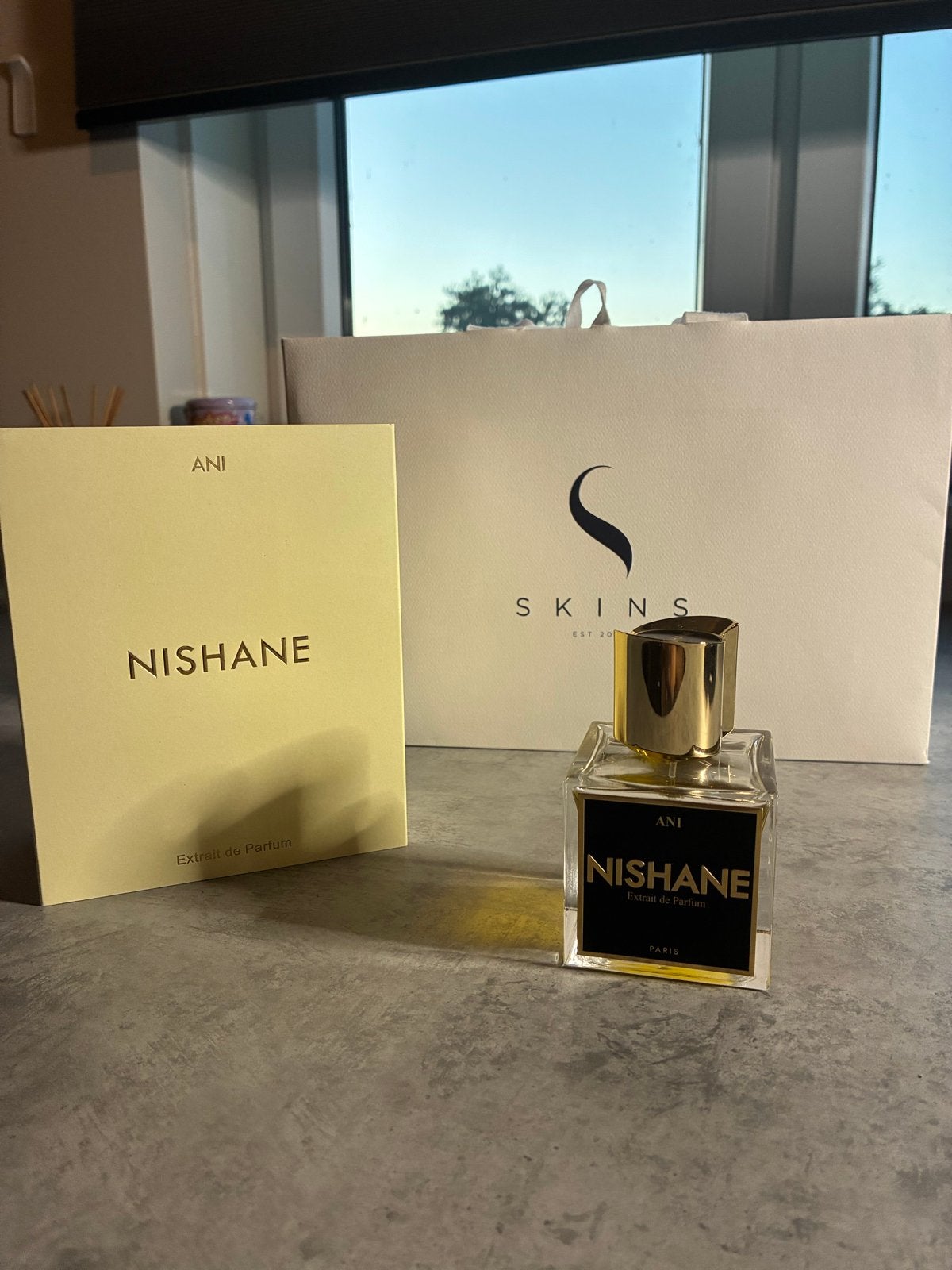 Nishane Ani Extrait de Parfum - Echte fles, Skins Amersfoort, Sieraden, Tassen en Uiterlijk, Uiterlijk | Parfum, Ophalen of Verzenden